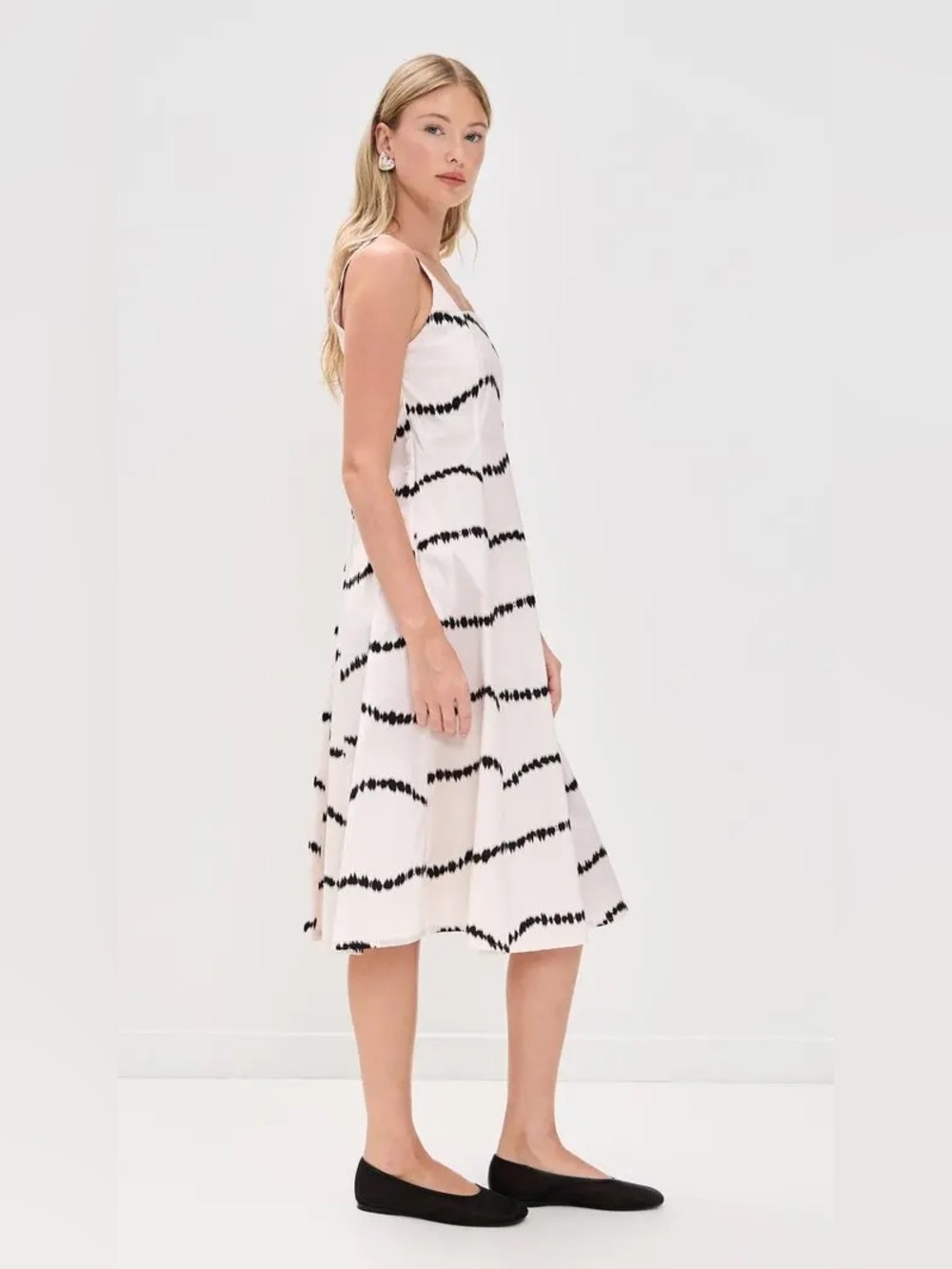 The Lulo Project The Sea Dress Sleeveless Off White & Black Cotton Dress